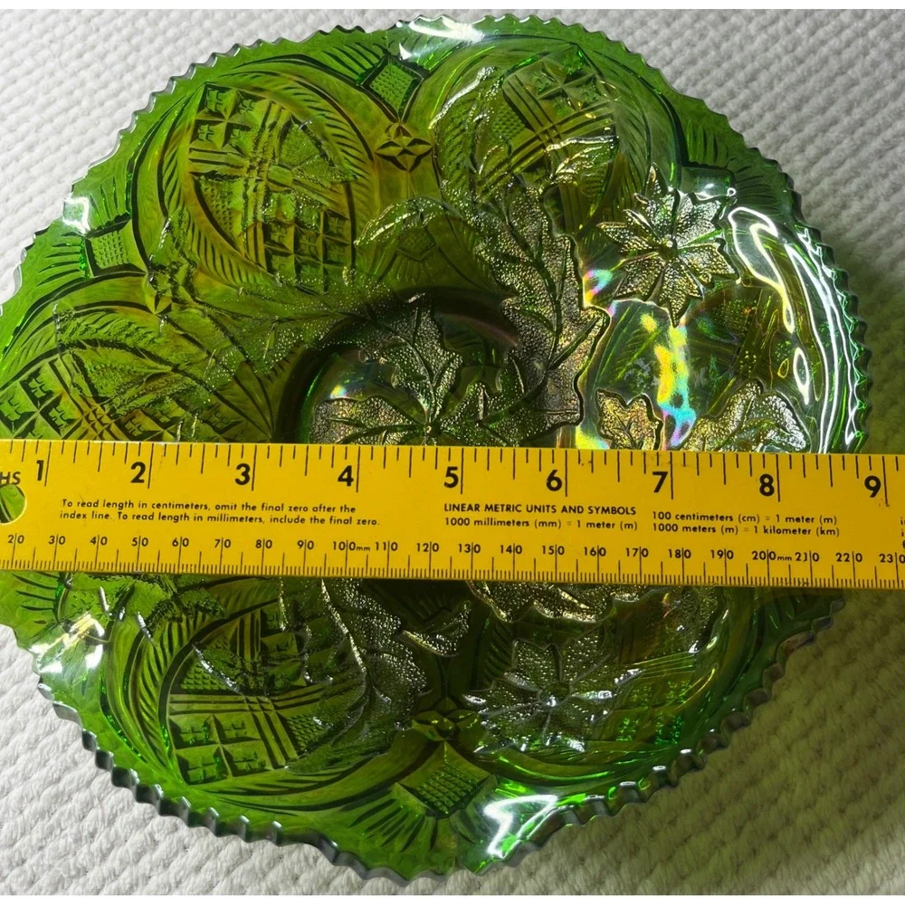 Millersburg Radium‎ Green Whirling Leaves Carnival Glass Ruffle Bowl 9